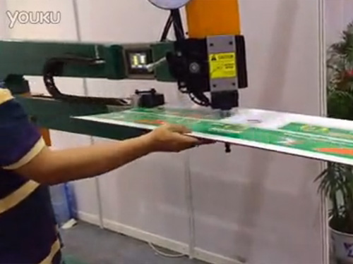 腳踏式雙伺服高速紙箱釘箱機(jī) 0006 